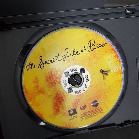 The Secret Life of Bees (DVD, 2008) Queen Latifah, Dakota Fanning – Drama with B - Picture 2 of 3
